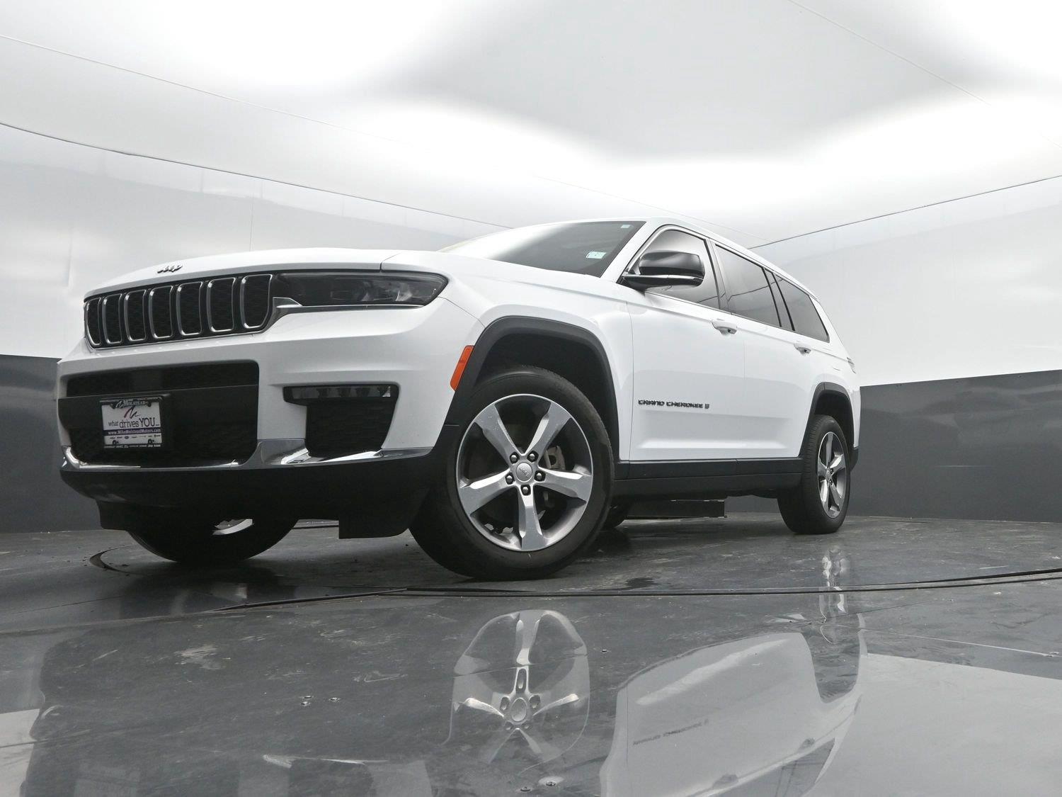 Used 2021 Bright White Clearcoat Jeep Limited image 46