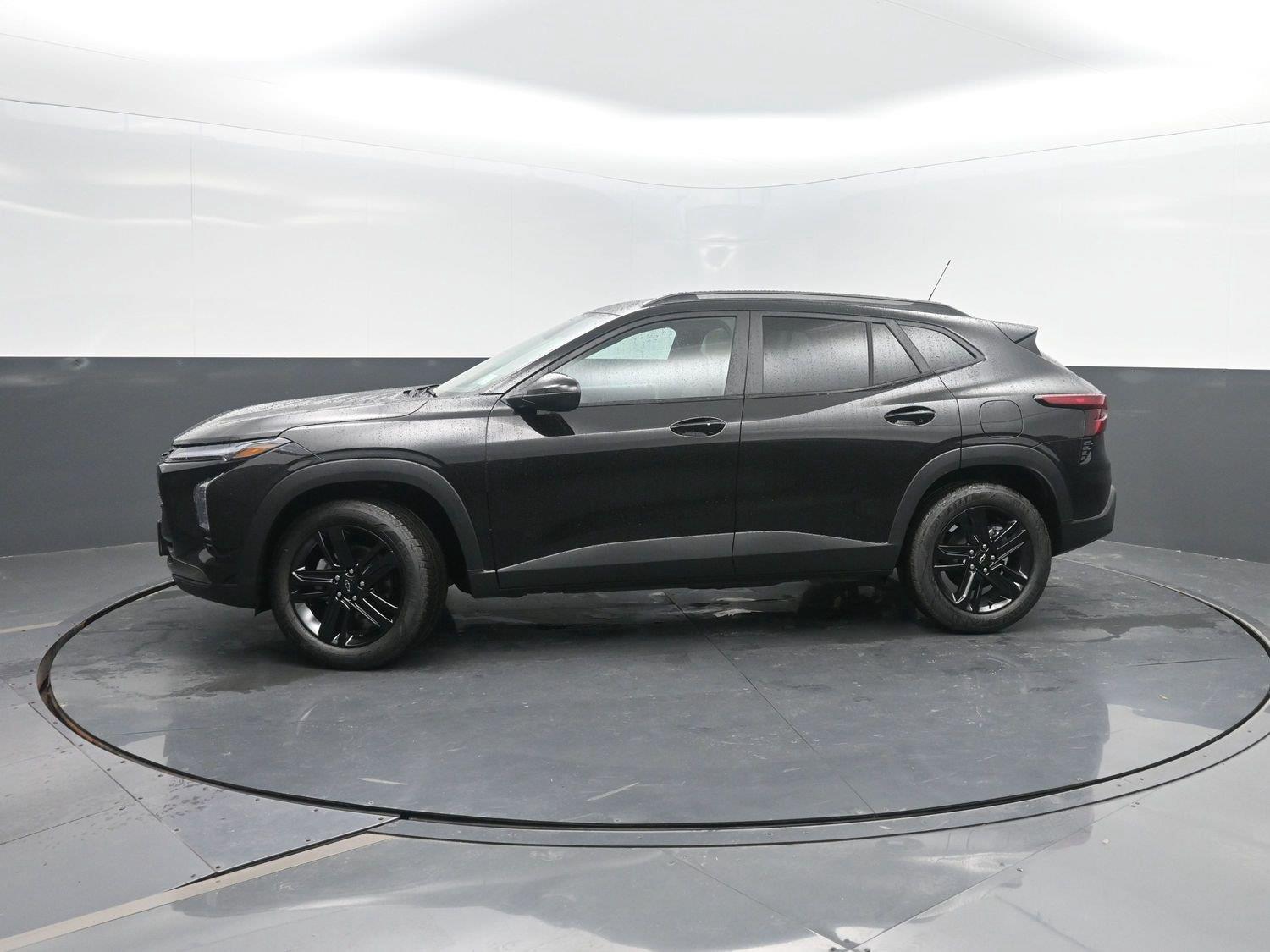 Mosaic Black Metallic 2026 Chevrolet Trax SUV / Crossover Front-Wheel Drive 6-Speed Automatic