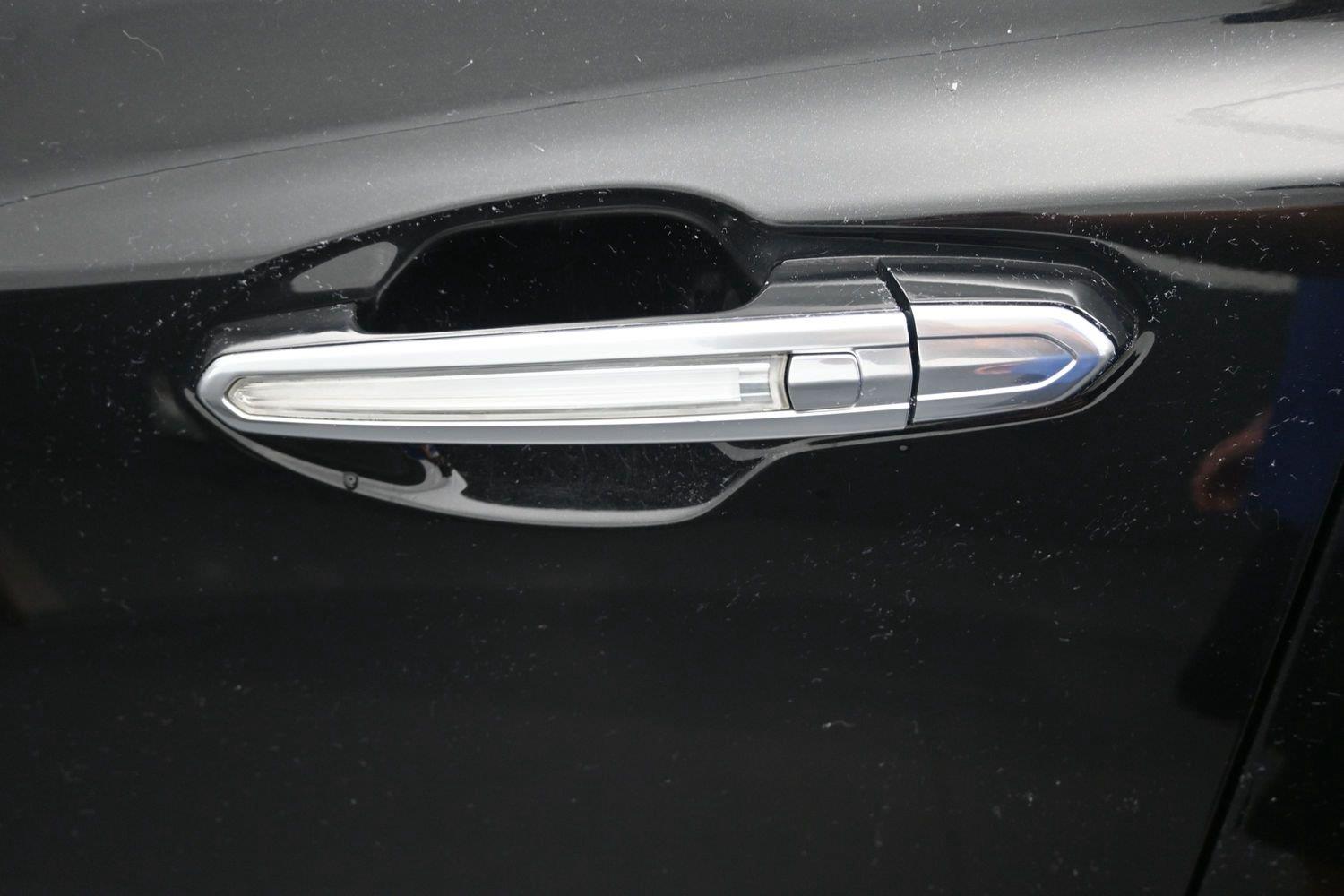 Used 2018 Stellar Black Metallic Cadillac Premium Luxury AWD image 19