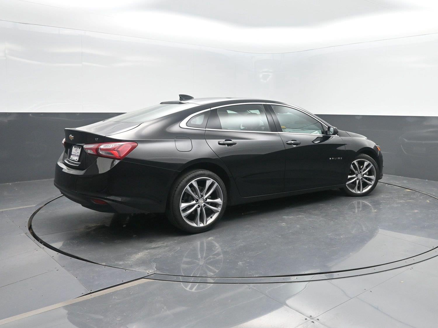 Mosaic Black Metallic 2024 Chevrolet Malibu Sedan Front-Wheel Drive Continuously Variable Transmission