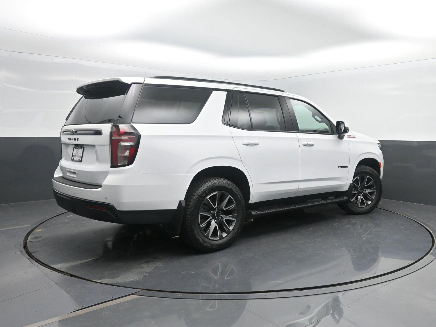 Used 2024 Summit White Chevrolet Z71 image 2