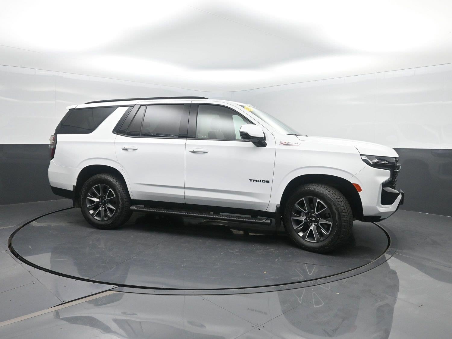 Used 2024 Summit White Chevrolet Z71 image 3
