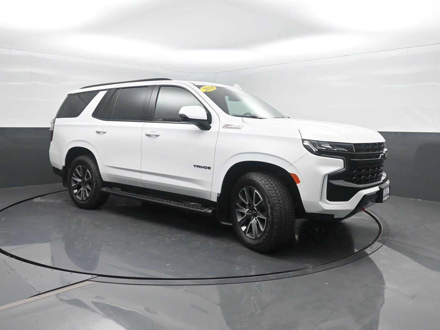 Used 2024 Summit White Chevrolet Z71 image 4