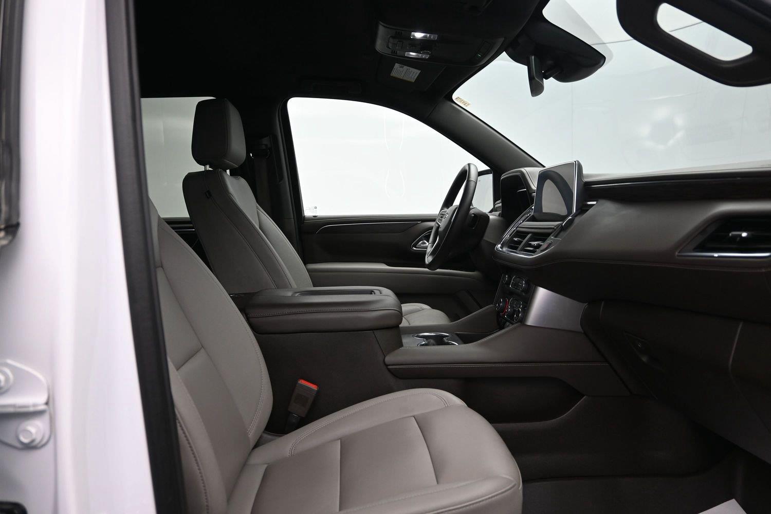 Used 2024 Summit White Chevrolet Z71 image 13