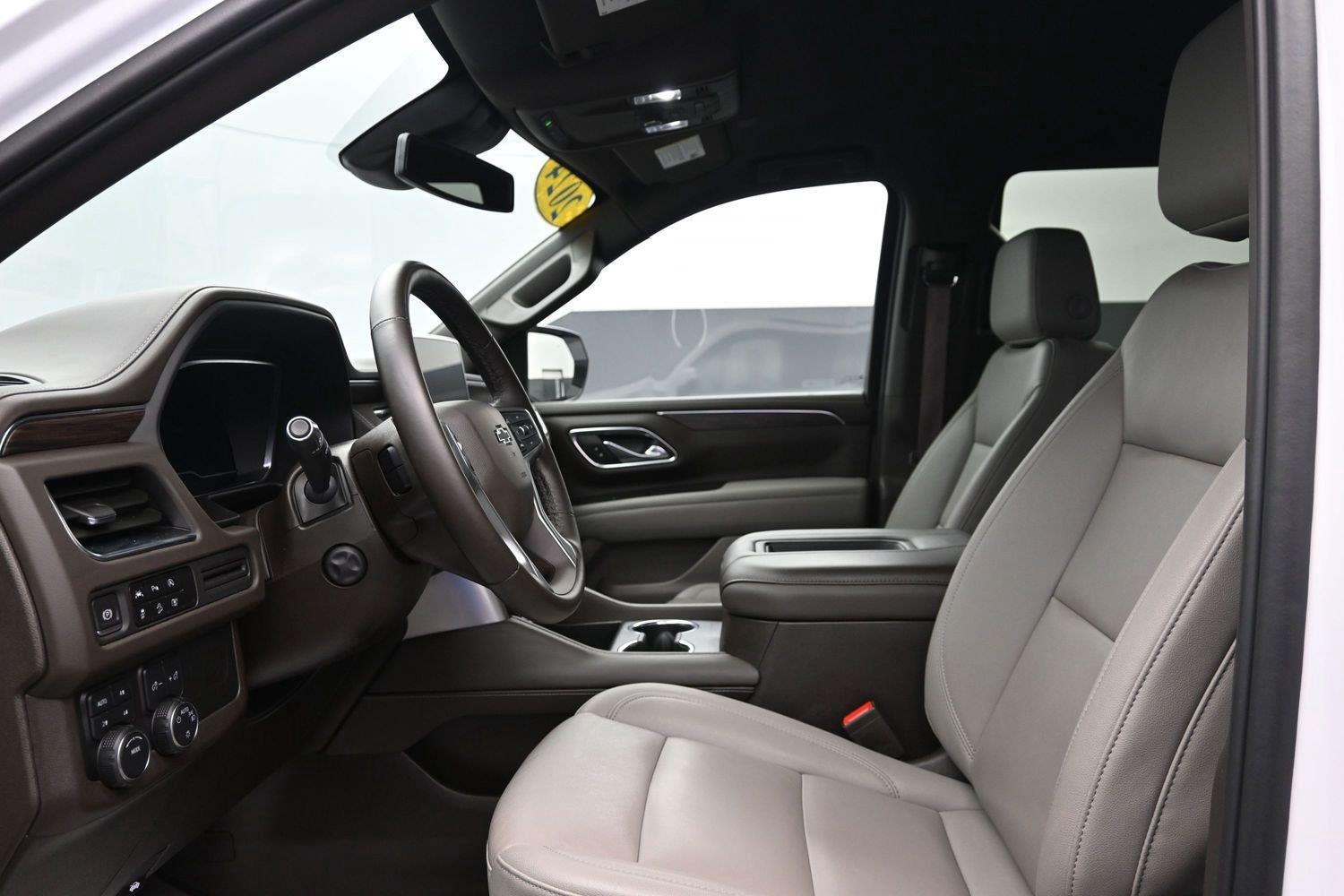 Used 2024 Summit White Chevrolet Z71 image 25