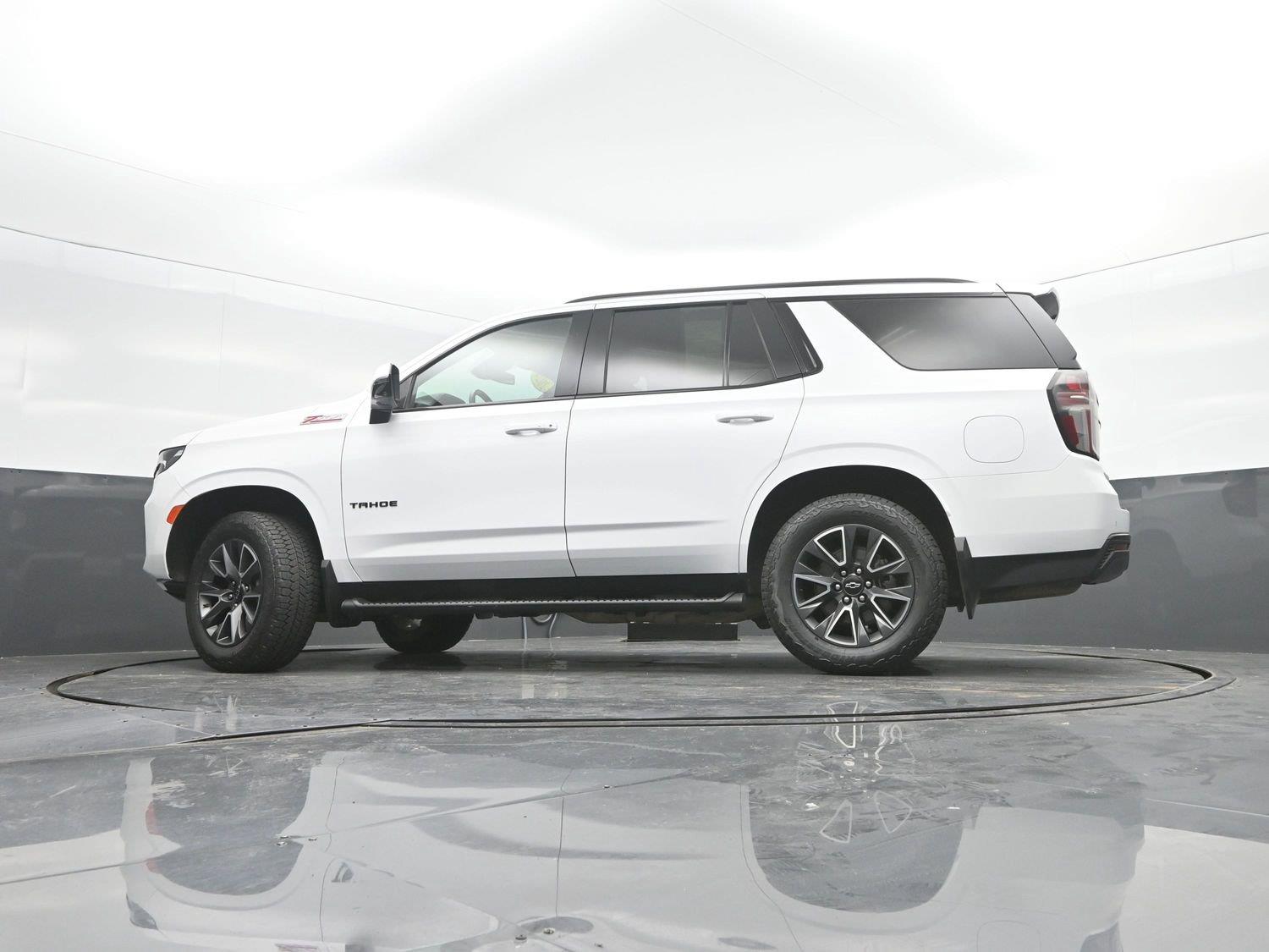 Used 2024 Summit White Chevrolet Z71 image 39