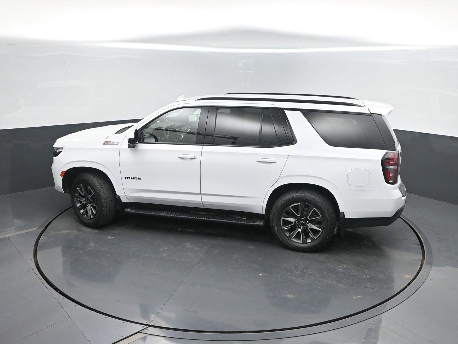 Used 2024 Summit White Chevrolet Z71 image 43