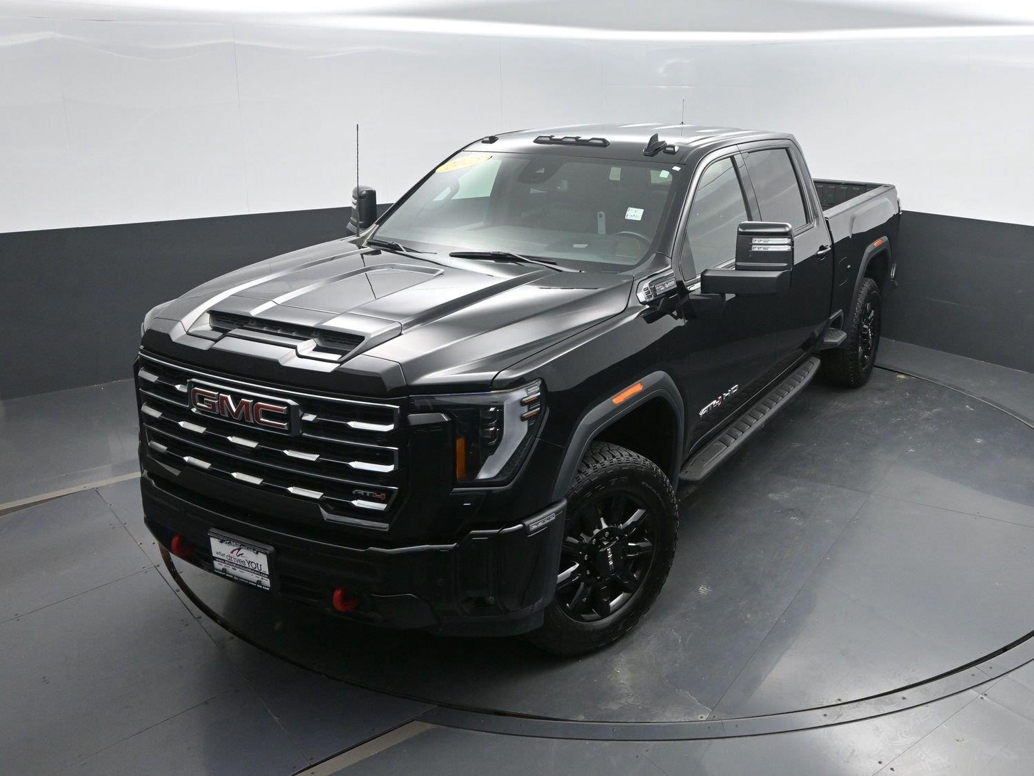 Used 2025 Onyx Black GMC AT4 image 42