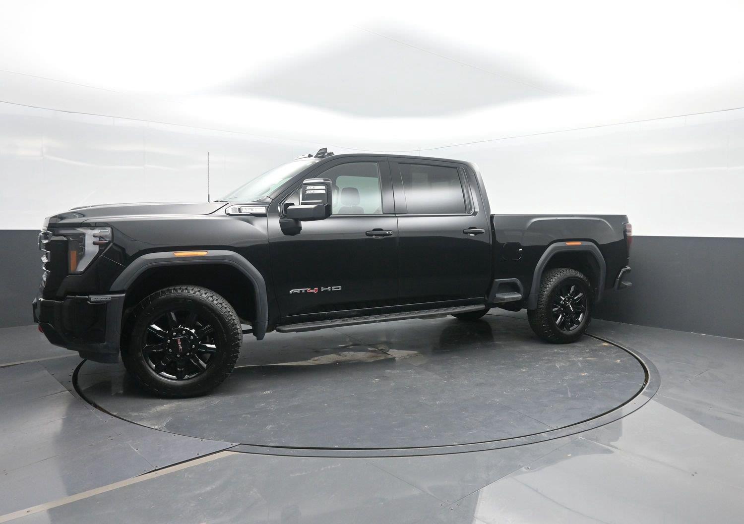 Used 2025 Onyx Black GMC AT4 image 47