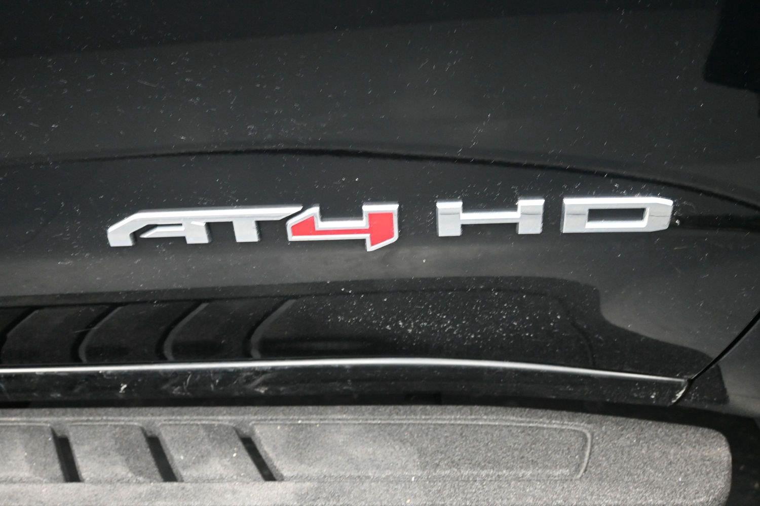 Used 2025 Onyx Black GMC AT4 image 7