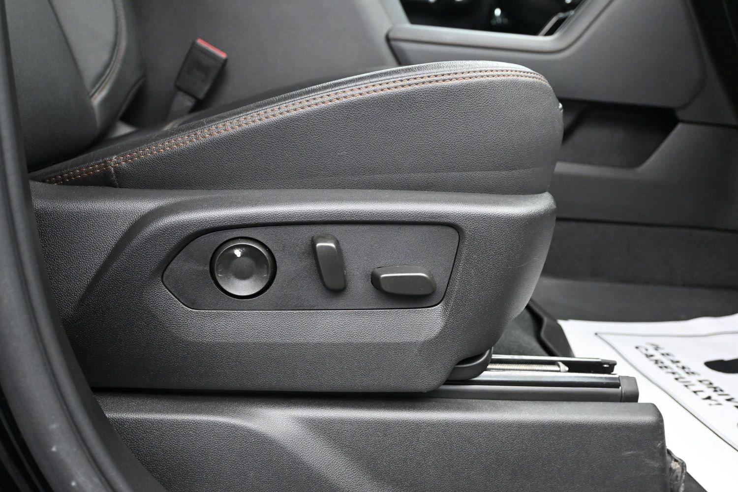 Used 2025 Onyx Black GMC AT4 image 12