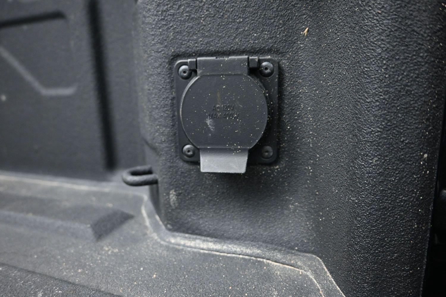 Used 2025 Onyx Black GMC AT4 image 19