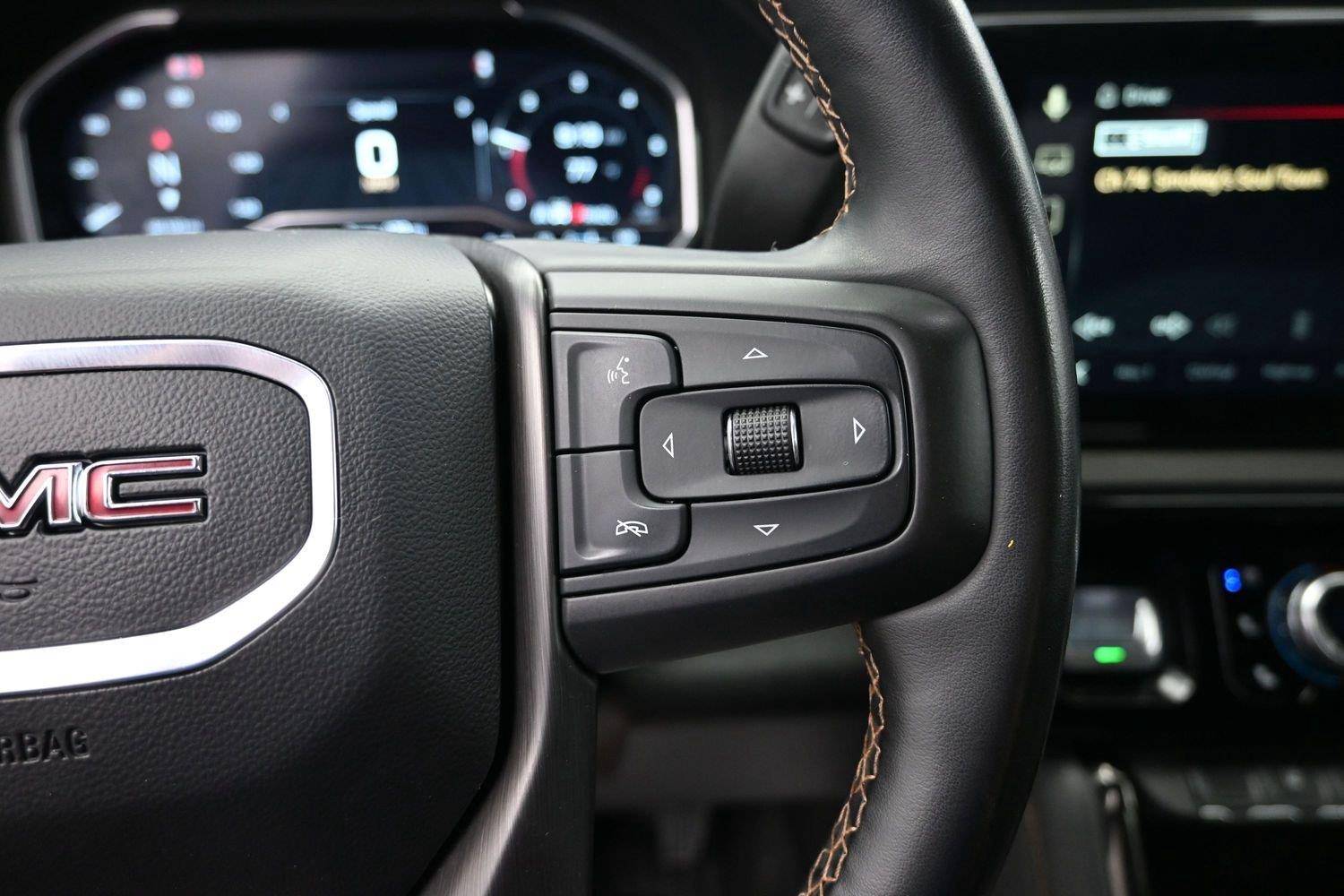 Used 2025 Onyx Black GMC AT4 image 30