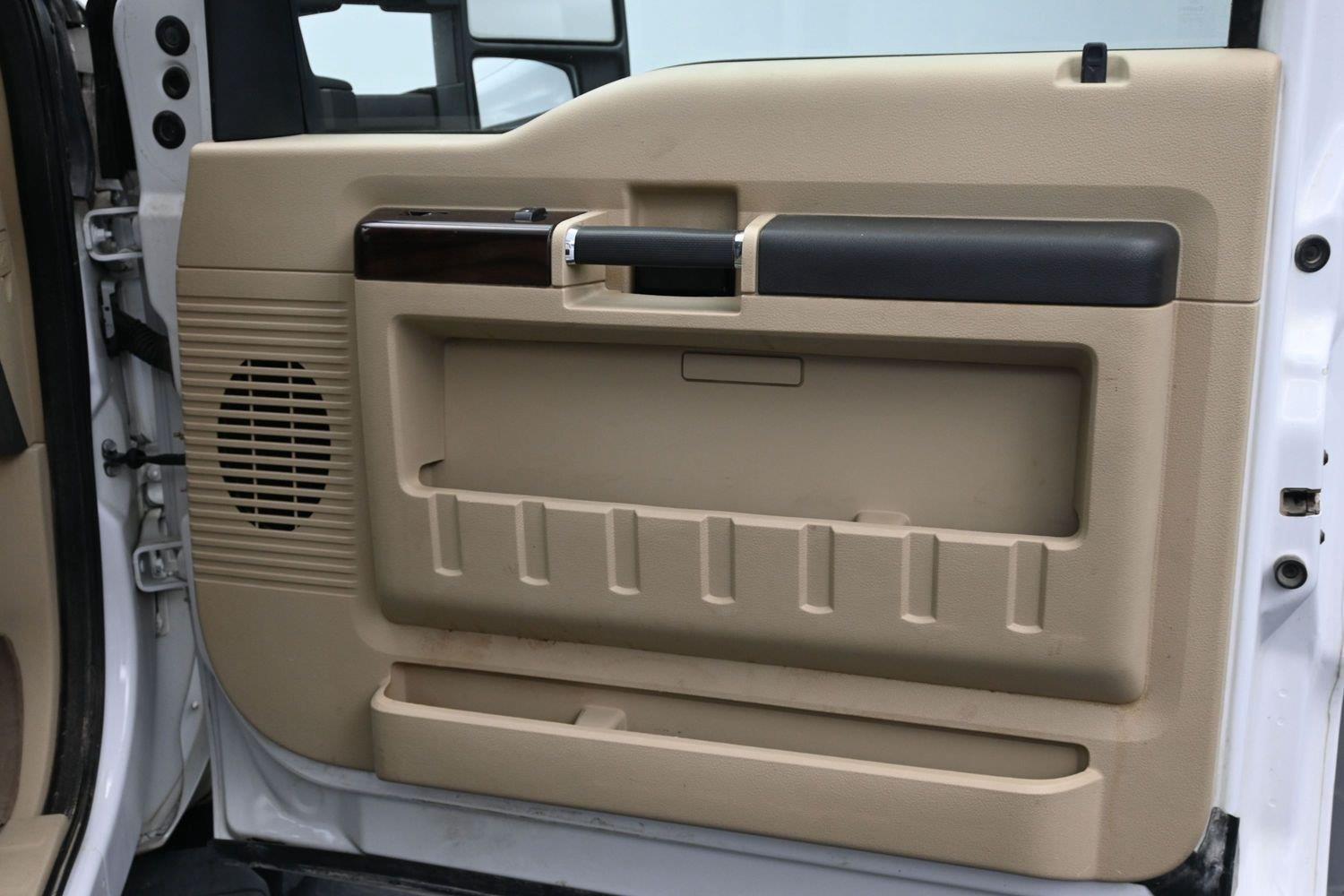 Used 2008 Oxford White Clearcoat Ford Lariat image 8