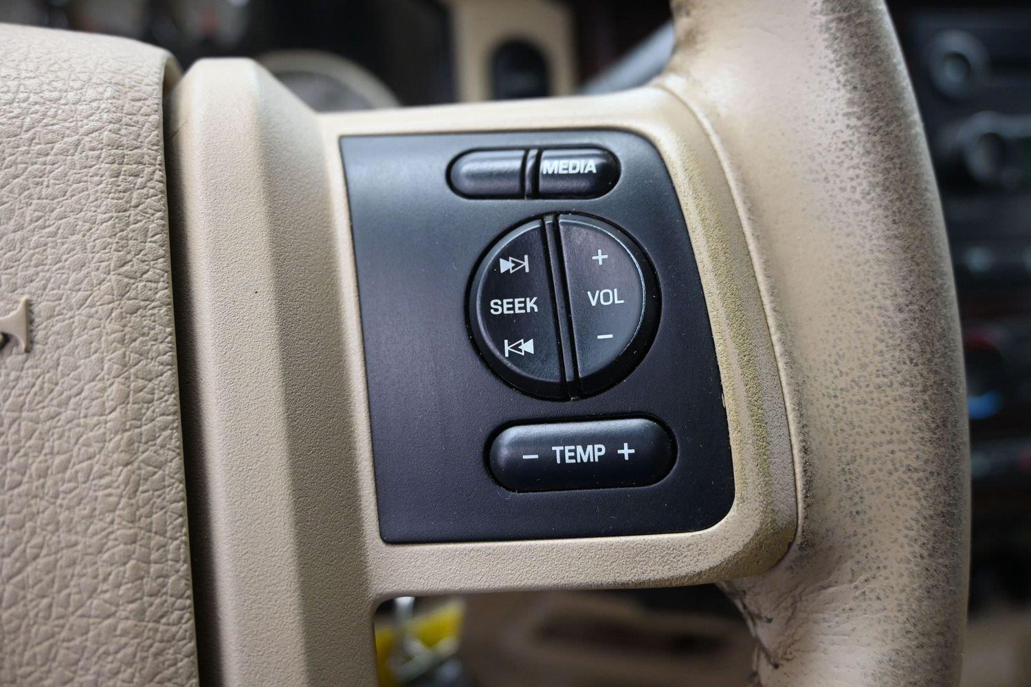Used 2008 Oxford White Clearcoat Ford Lariat image 23