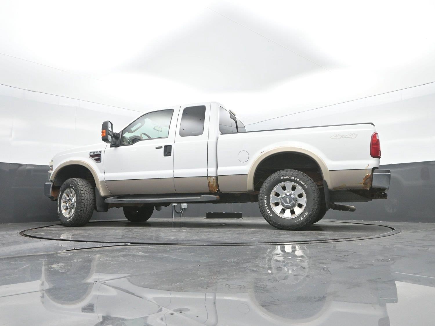 Used 2008 Oxford White Clearcoat Ford Lariat image 29