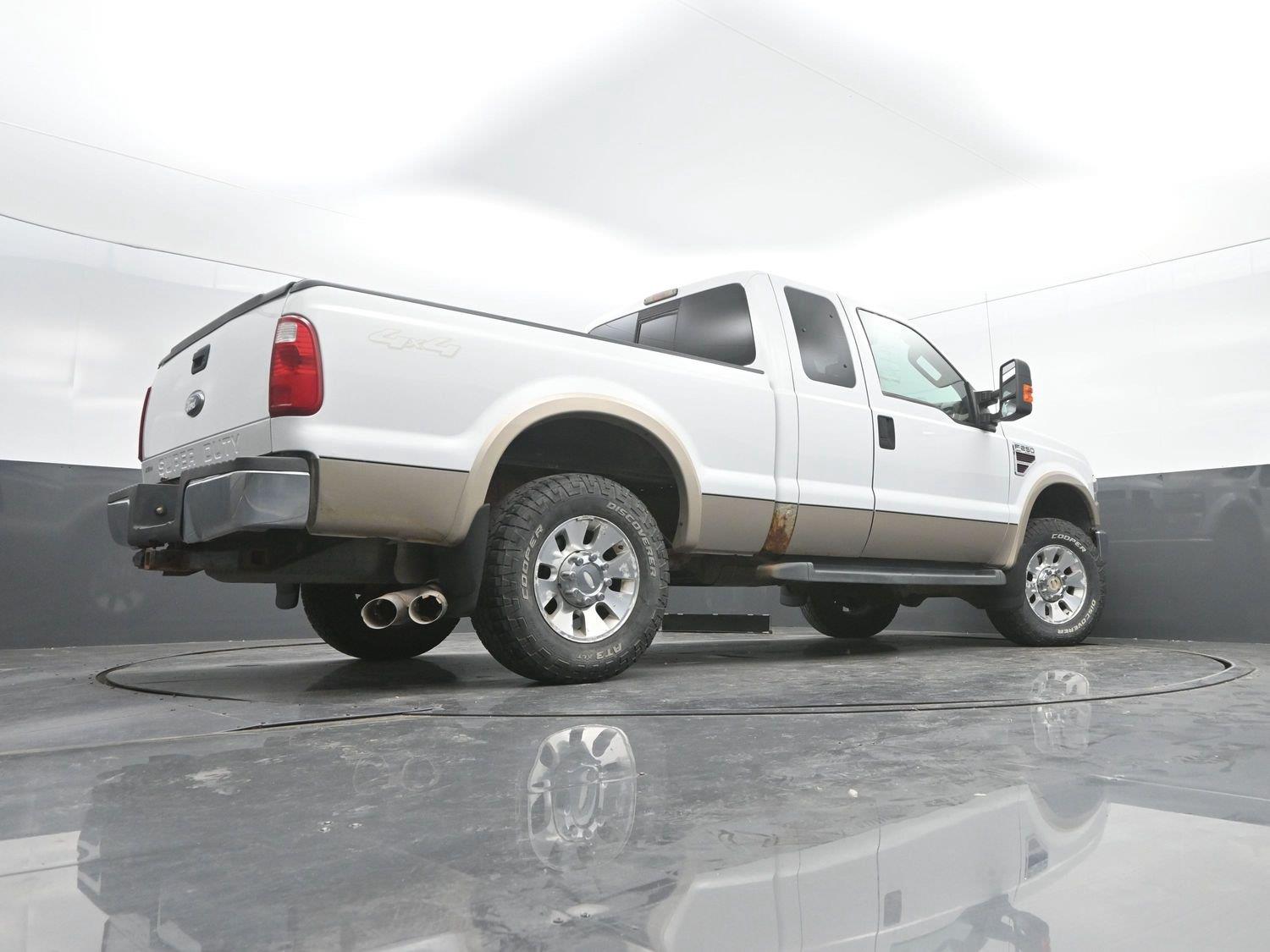 Used 2008 Oxford White Clearcoat Ford Lariat image 30