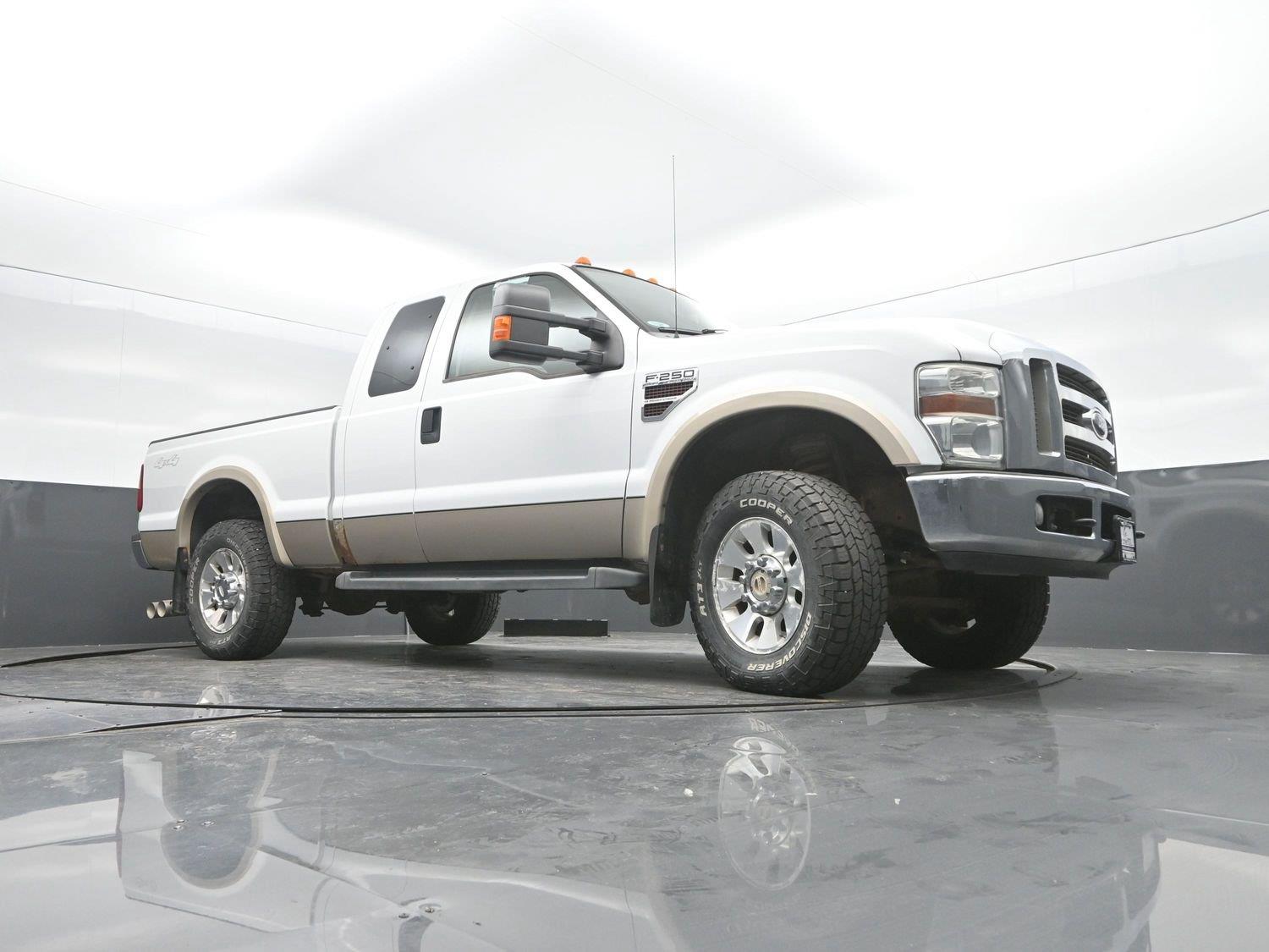 Used 2008 Oxford White Clearcoat Ford Lariat image 31