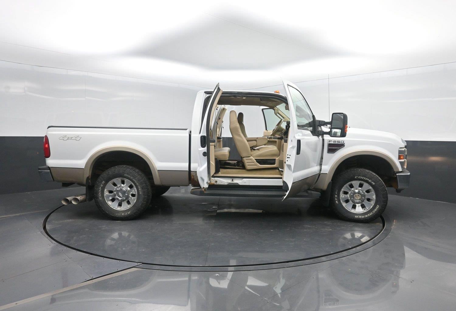 Used 2008 Oxford White Clearcoat Ford Lariat image 42
