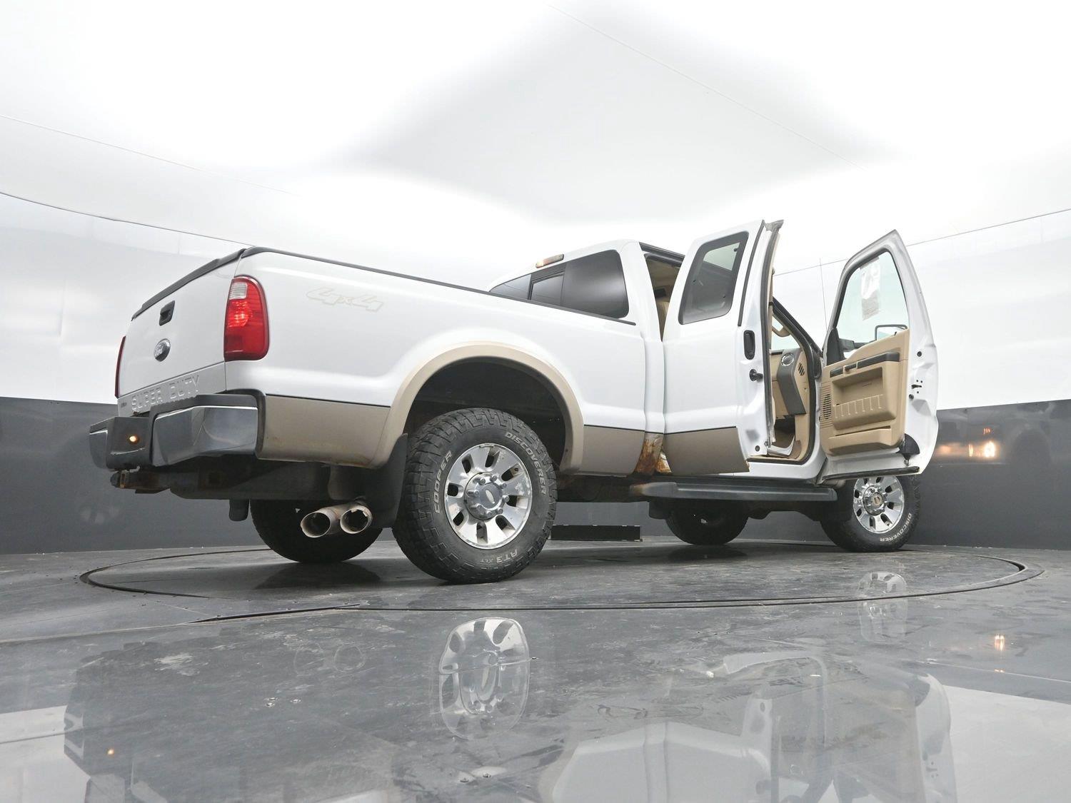 Used 2008 Oxford White Clearcoat Ford Lariat image 44