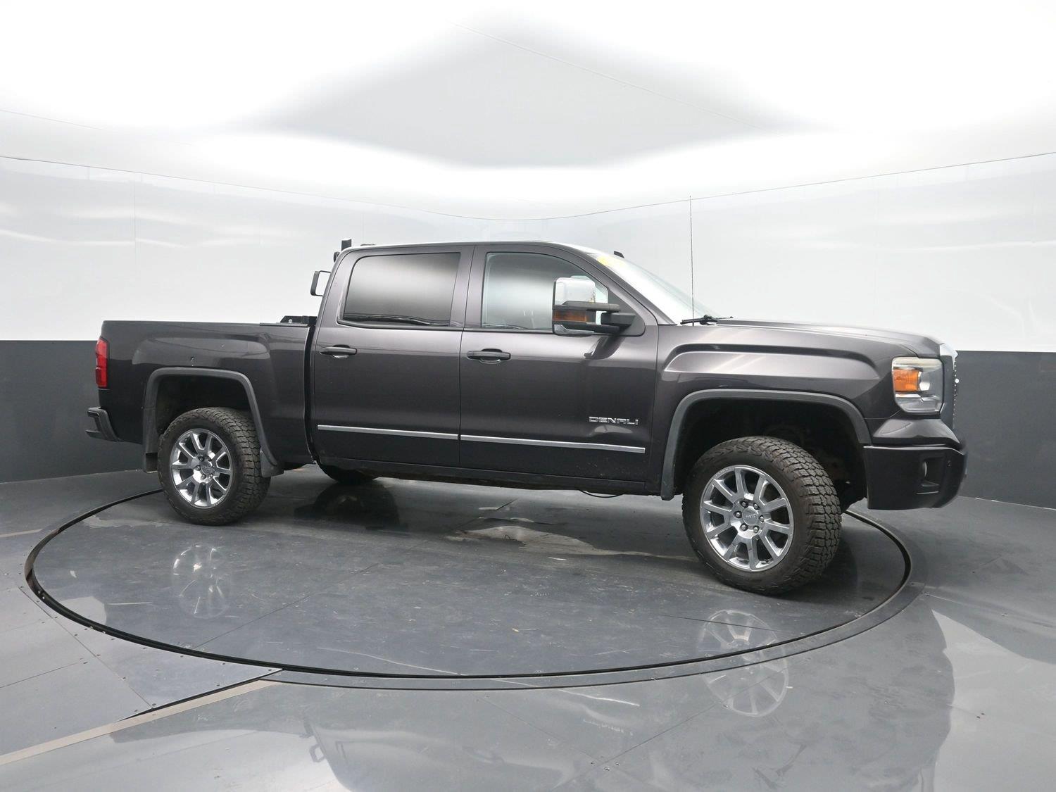 Used 2014 Iridium Metallic GMC Denali image 3