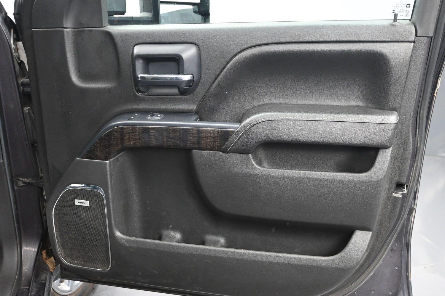 Used 2014 Iridium Metallic GMC Denali image 7