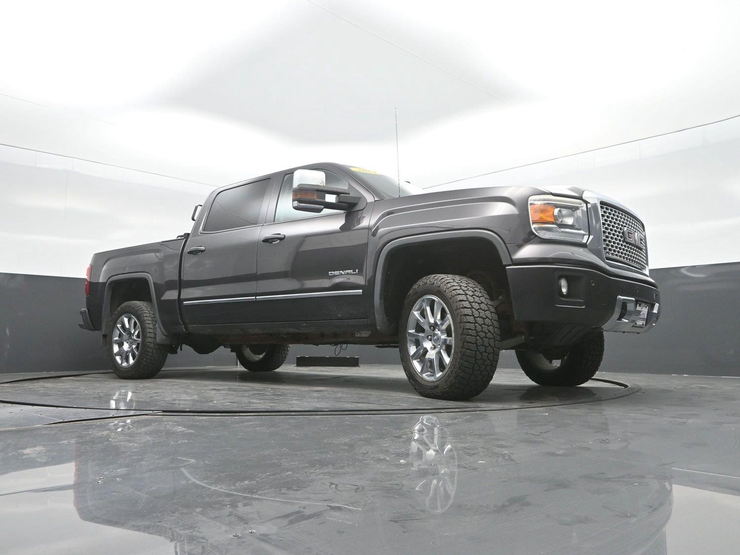Used 2014 Iridium Metallic GMC Denali image 34