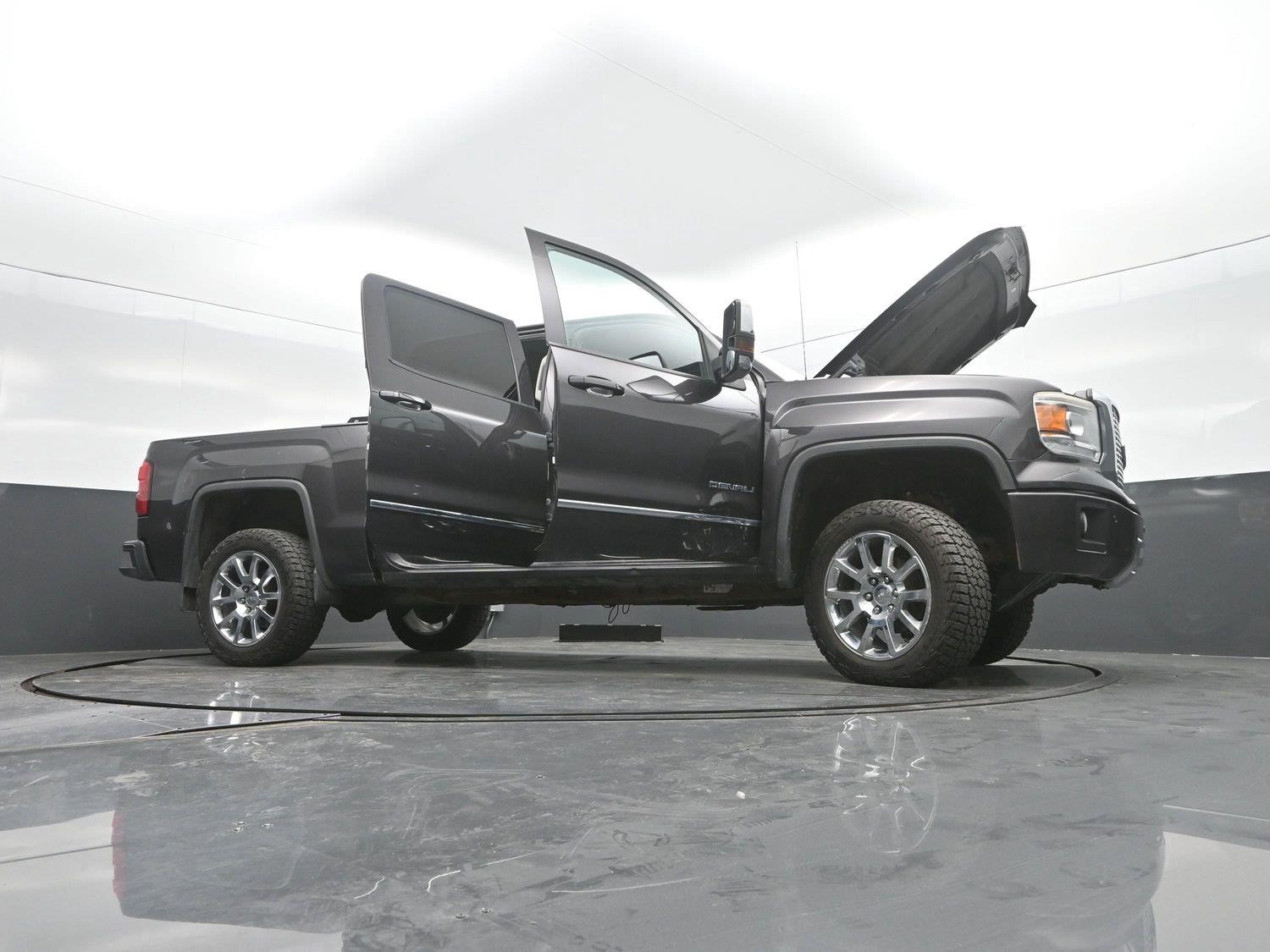 Used 2014 Iridium Metallic GMC Denali image 50