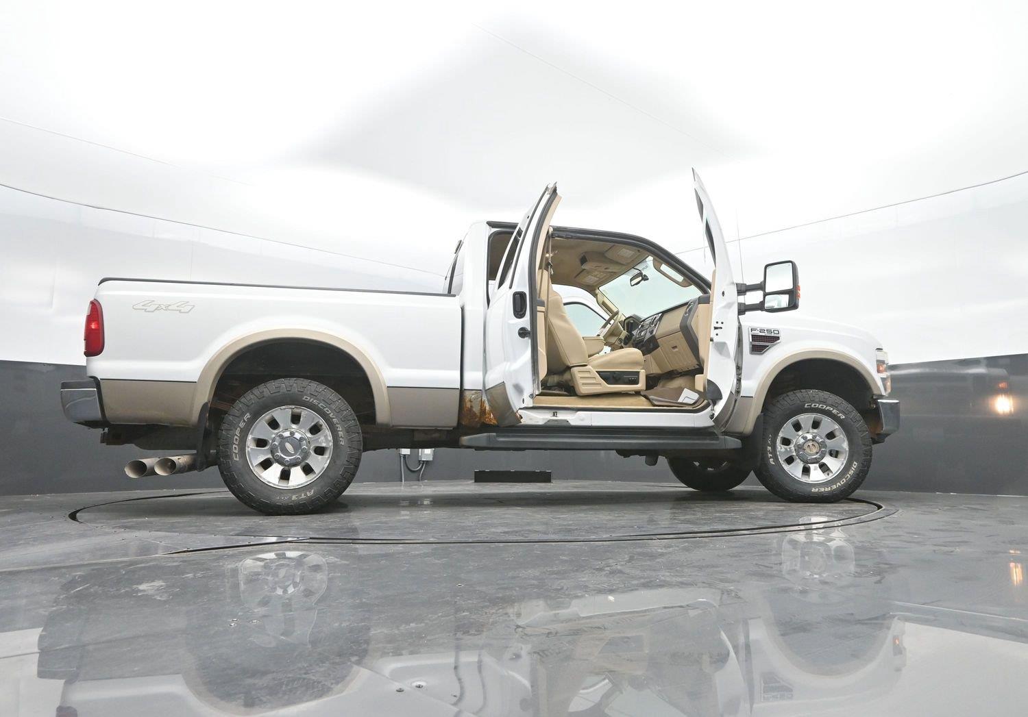Used 2008 Oxford White Clearcoat Ford Lariat image 46