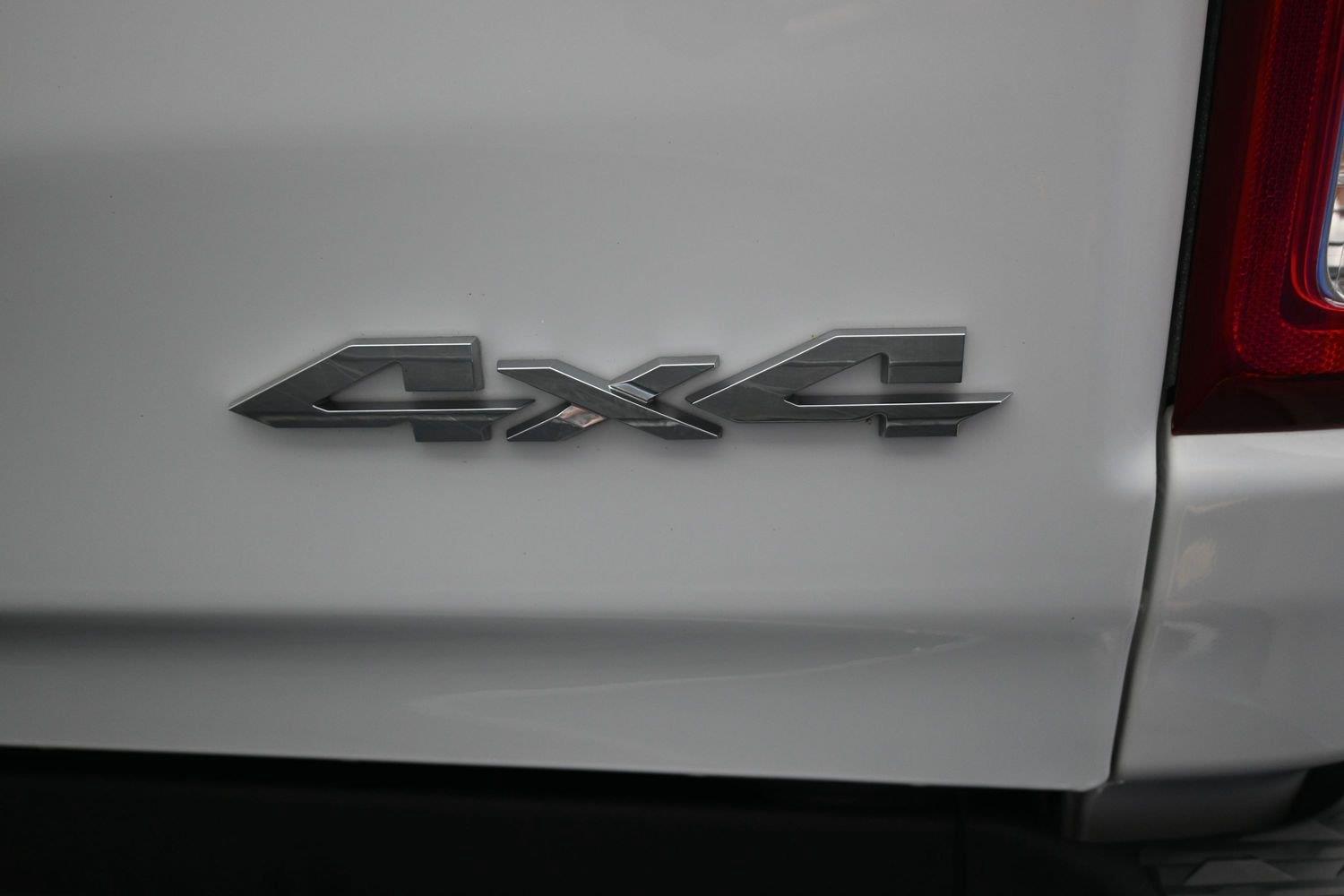 Used 2022 Bright White Clearcoat Ram Big Horn image 14