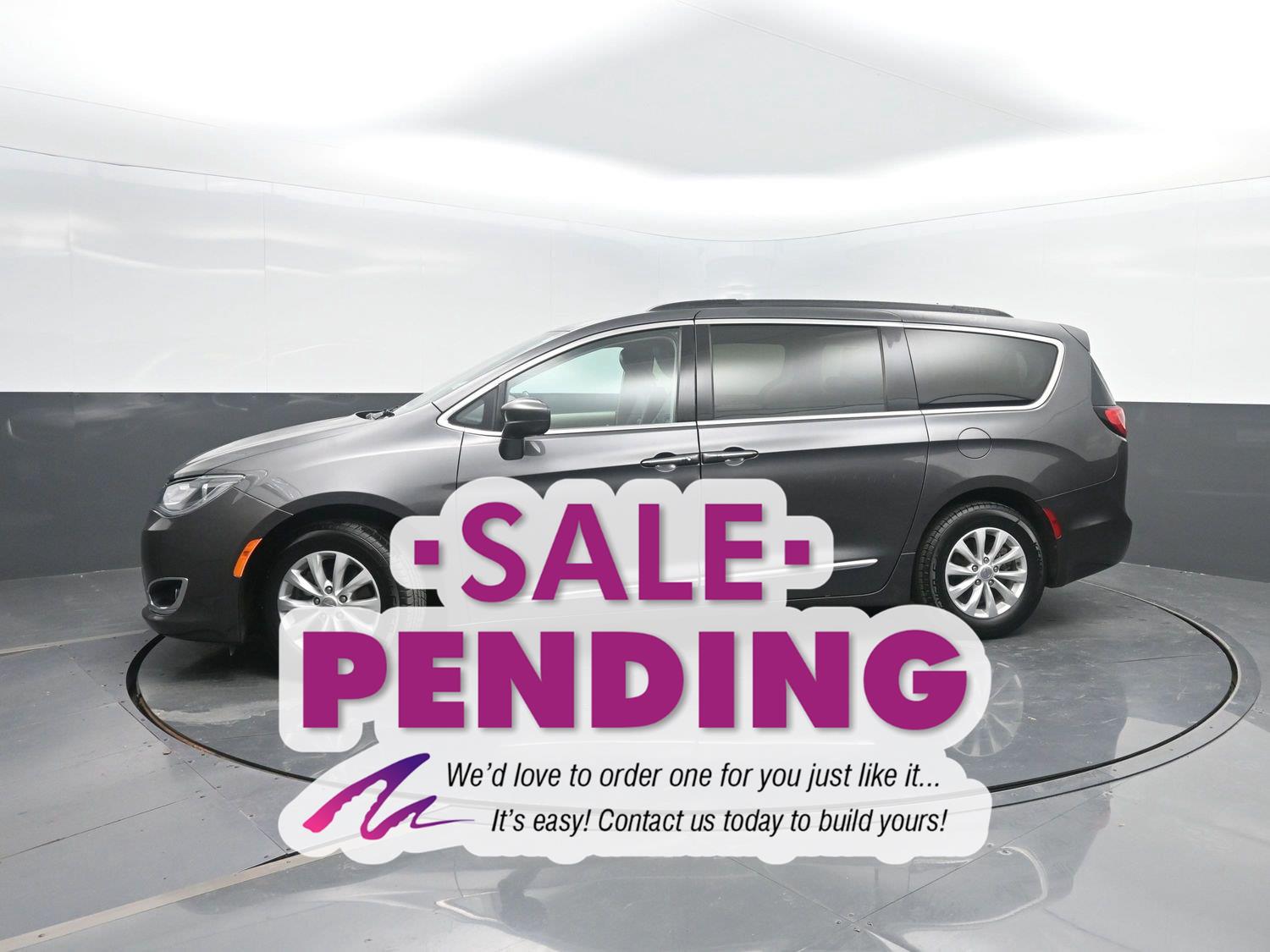 Gray (Granite Crystal Metallic Clearcoat) 2017 Chrysler Pacifica Minivan Front-Wheel Drive 9-Speed Automatic
