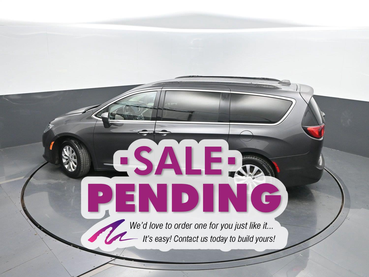 Used 2017 Granite Crystal Metallic Clearcoat Chrysler Touring-L image 34