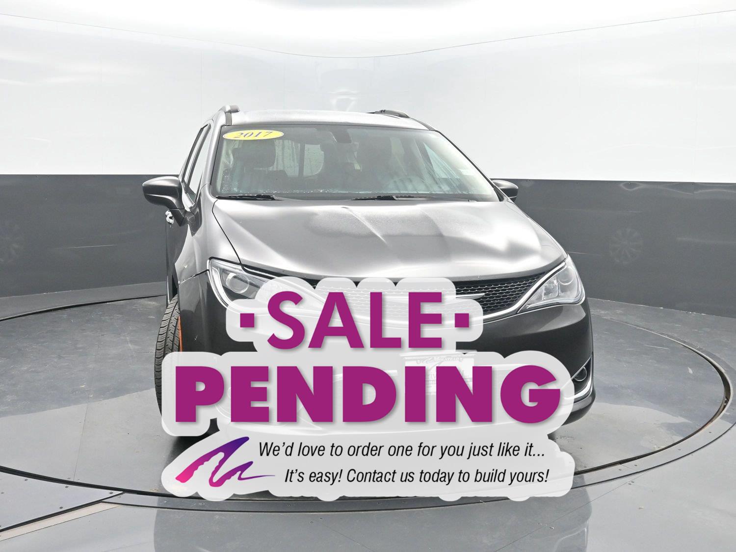 Used 2017 Granite Crystal Metallic Clearcoat Chrysler Touring-L image 39
