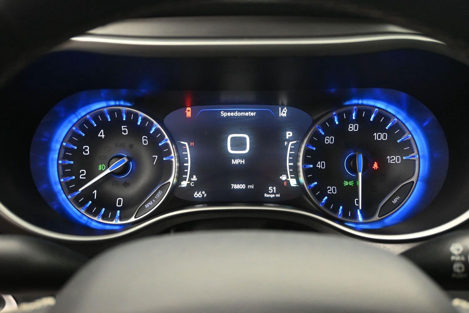 Used 2023 Brilliant Black Crystal Pearlcoat Chrysler Touring L image 24