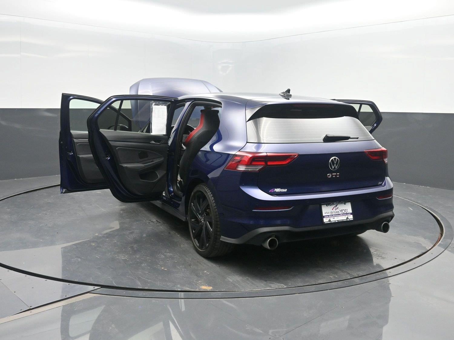 Used 2023 Atlantic Blue Metallic Volkswagen SE image 38