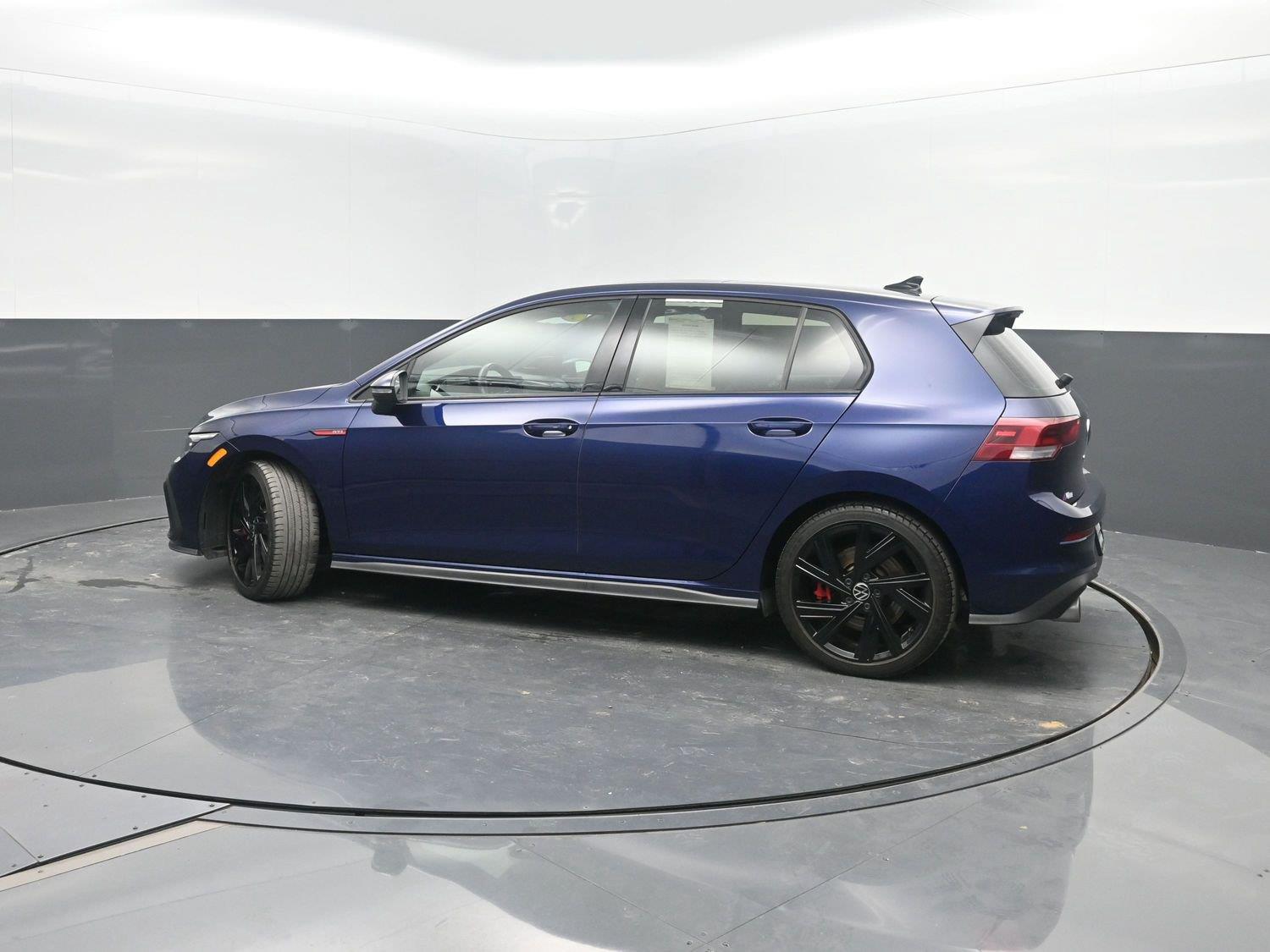 Used 2023 Atlantic Blue Metallic Volkswagen SE image 32