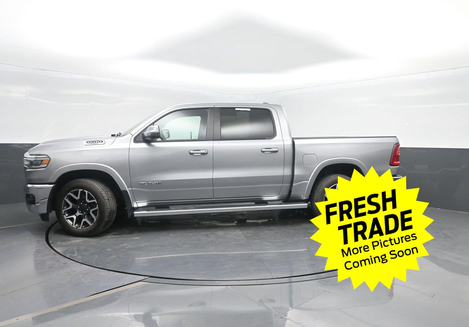 Billet Silver Metallic Clearcoat 2025 RAM 1500 Pickup Truck Four-Wheel Drive 8-Speed Automatic