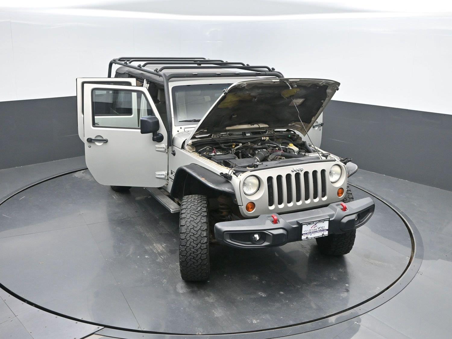 Used 2007 Bright Silver Metallic Jeep Unlimited X image 34