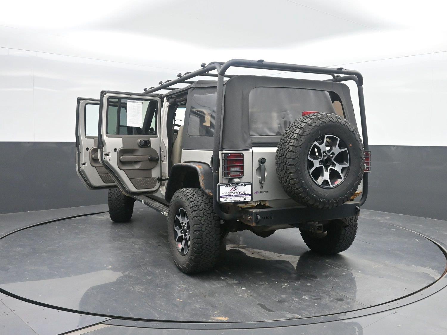 Used 2007 Bright Silver Metallic Jeep Unlimited X image 35