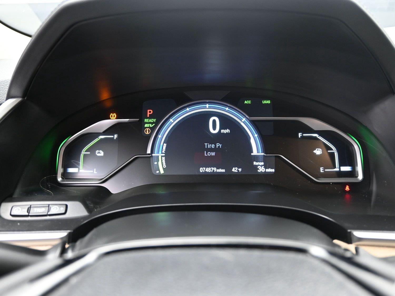 Used 2018 Platinum White Pearl Honda Touring image 26