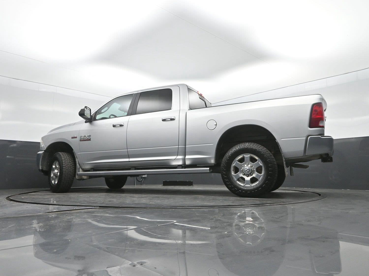 Used 2018 Bright Silver Metallic Clearcoat Ram Big Horn image 31
