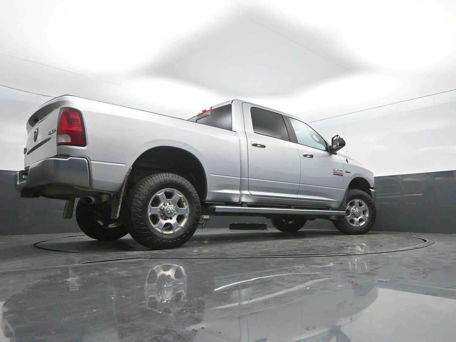 Used 2018 Bright Silver Metallic Clearcoat Ram Big Horn image 32