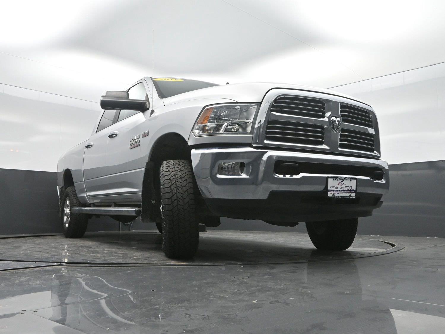 Used 2018 Bright Silver Metallic Clearcoat Ram Big Horn image 33