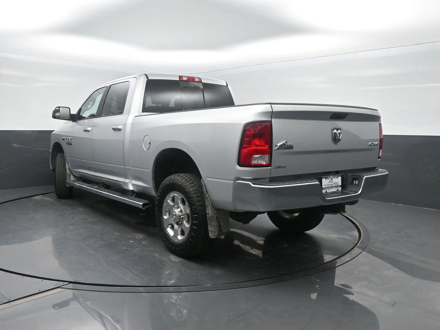 Used 2018 Bright Silver Metallic Clearcoat Ram Big Horn image 40