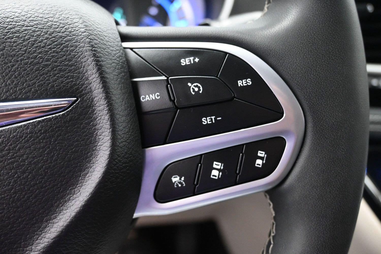 Used 2023 Bright White Clearcoat Chrysler Hybrid Touring L image 25