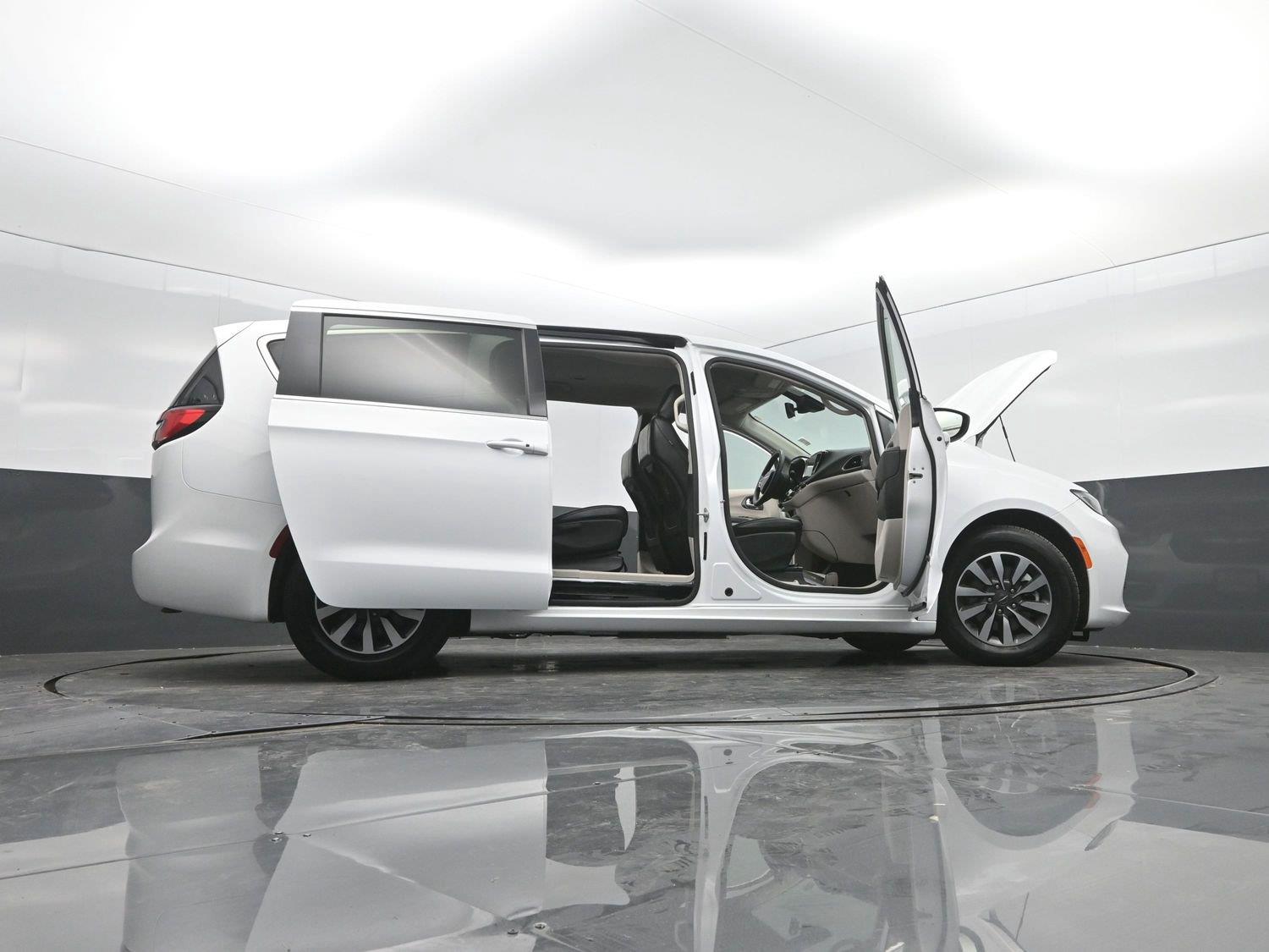 Used 2023 Bright White Clearcoat Chrysler Hybrid Touring L image 51