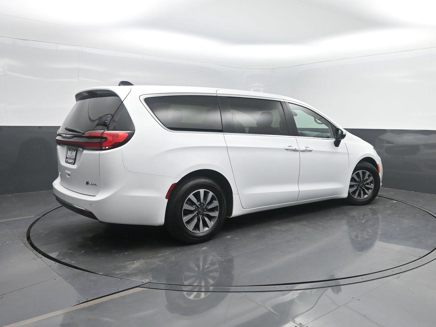 Used 2023 Bright White Clearcoat Chrysler Hybrid Touring L image 3