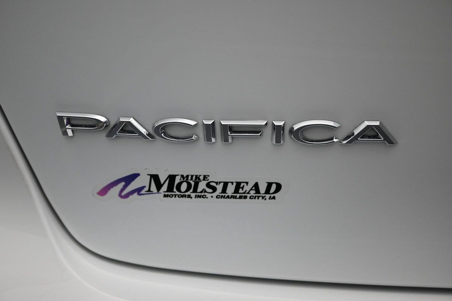 Used 2023 Bright White Clearcoat Chrysler Hybrid Touring L image 15