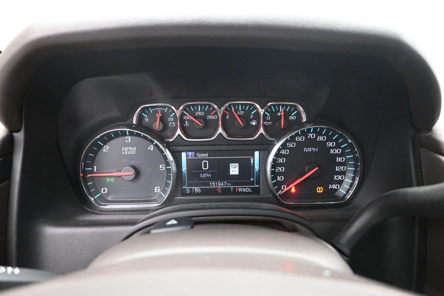 Used 2018 Silver Ice Metallic Chevrolet LT image 31