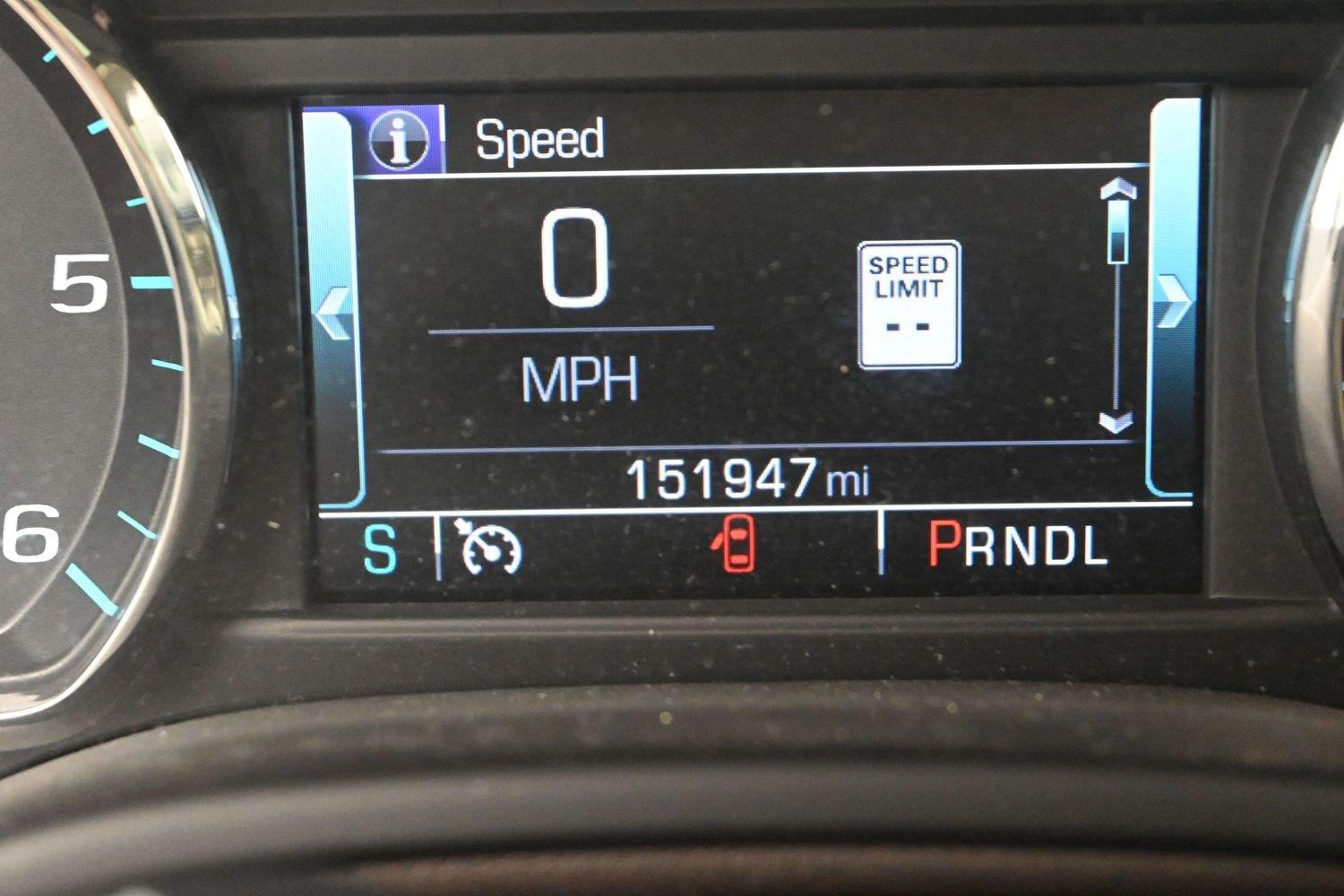 Used 2018 Silver Ice Metallic Chevrolet LT image 32